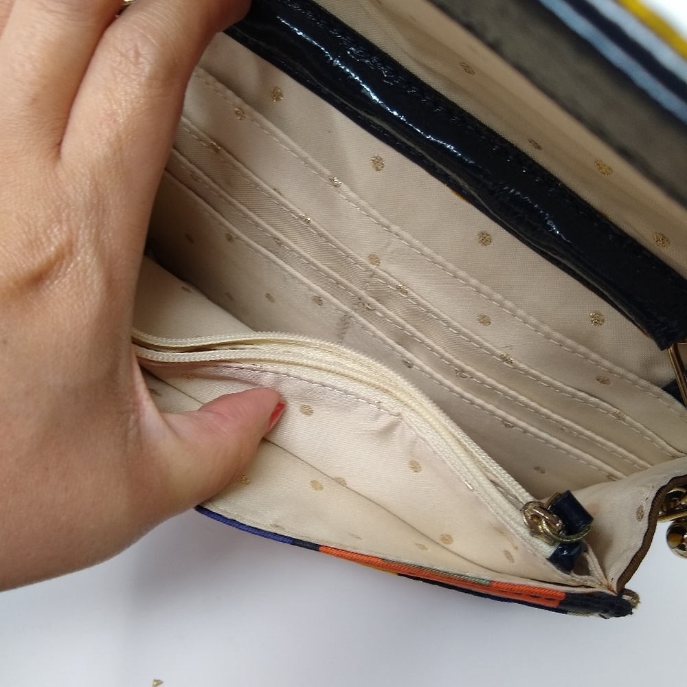 SOLD Kate Spade | geometric chain wallet purse - Picture 4 of 6